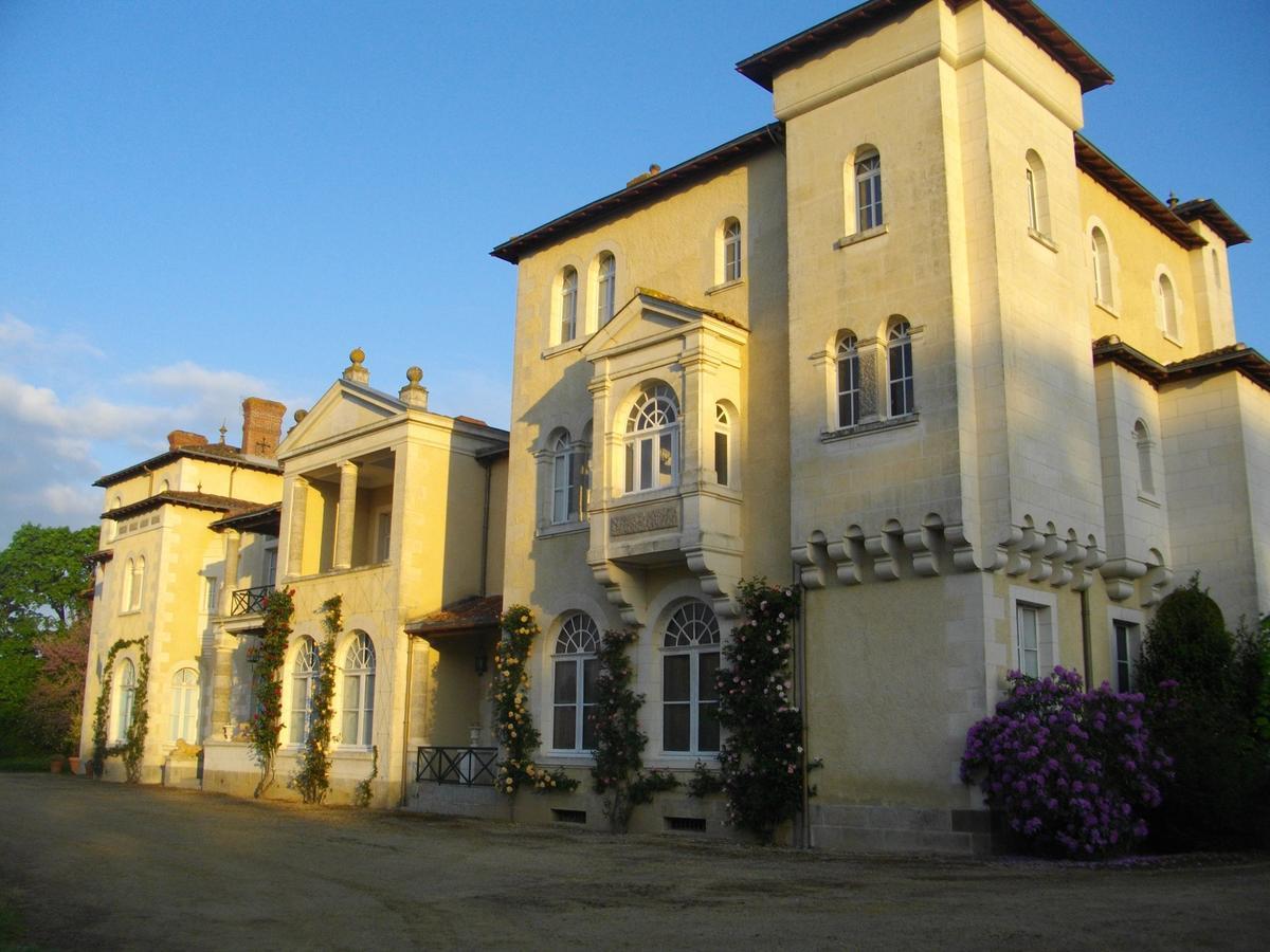 B&B Domaine De La Corbe Bournezeau Exteriör bild