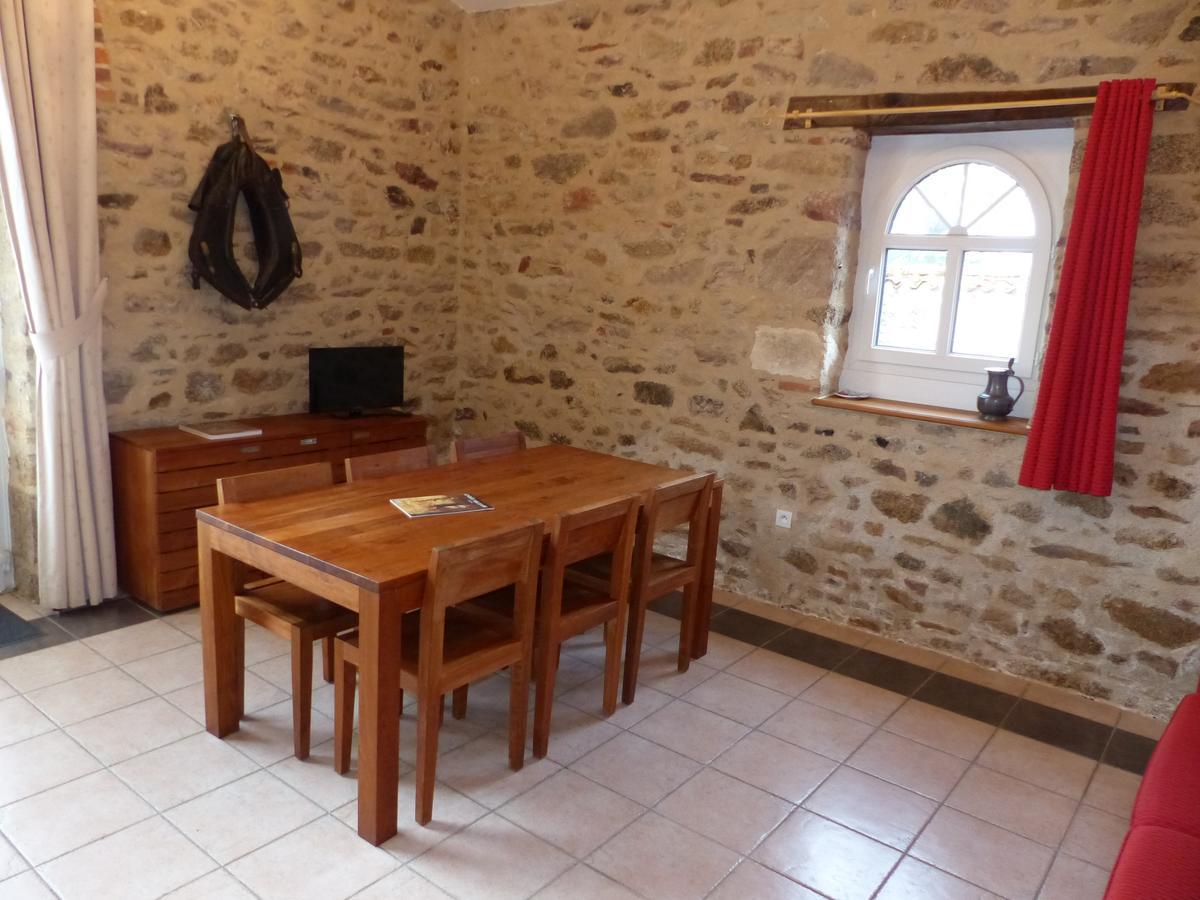 B&B Domaine De La Corbe Bournezeau Exteriör bild